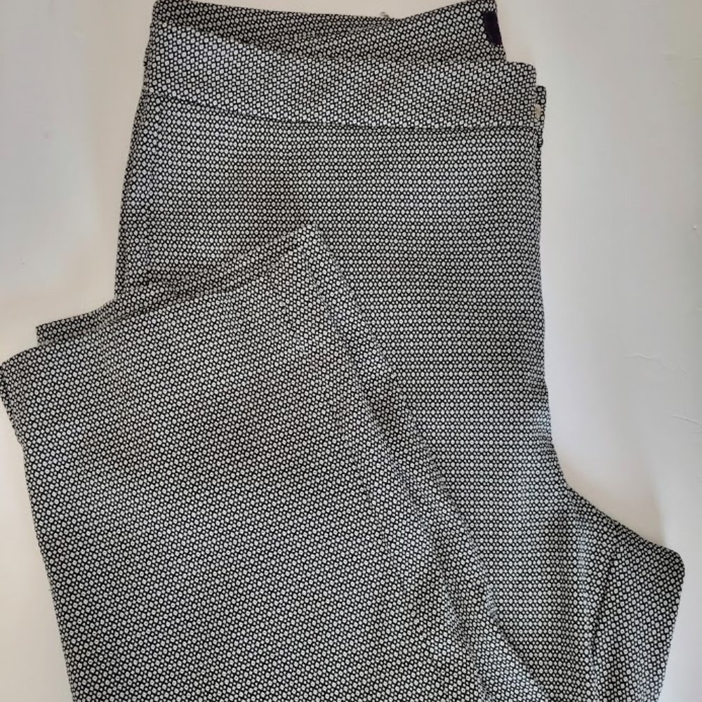 NYDJ‎ black and white stretch ankle length pants Size 16W